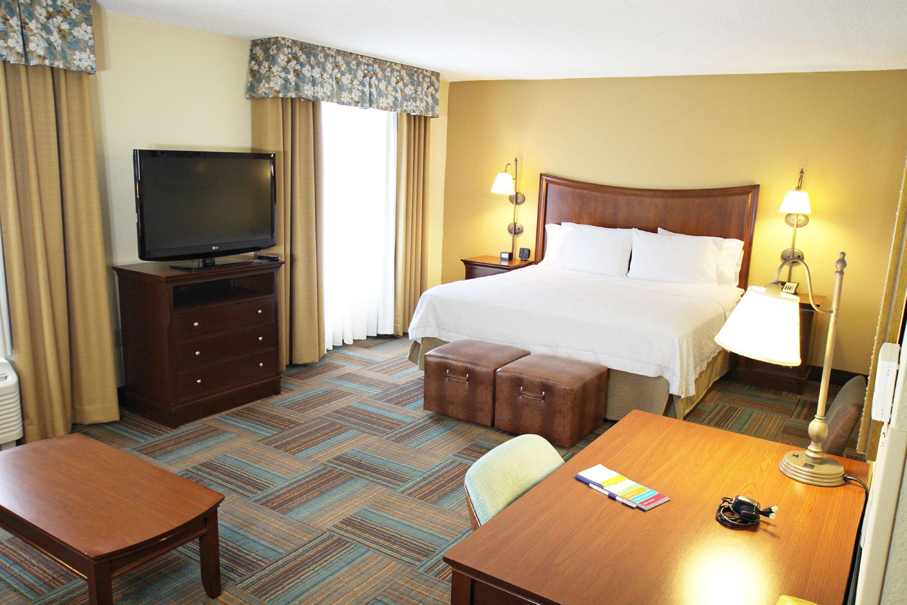 Hampton Inn & Suites Fort Myers-Colonial Boulevard מראה חיצוני תמונה