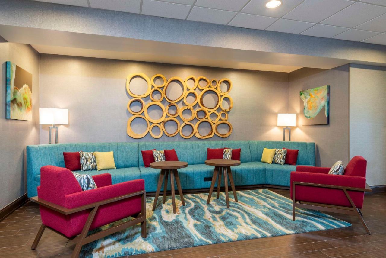 Hampton Inn & Suites Fort Myers-Colonial Boulevard מראה חיצוני תמונה