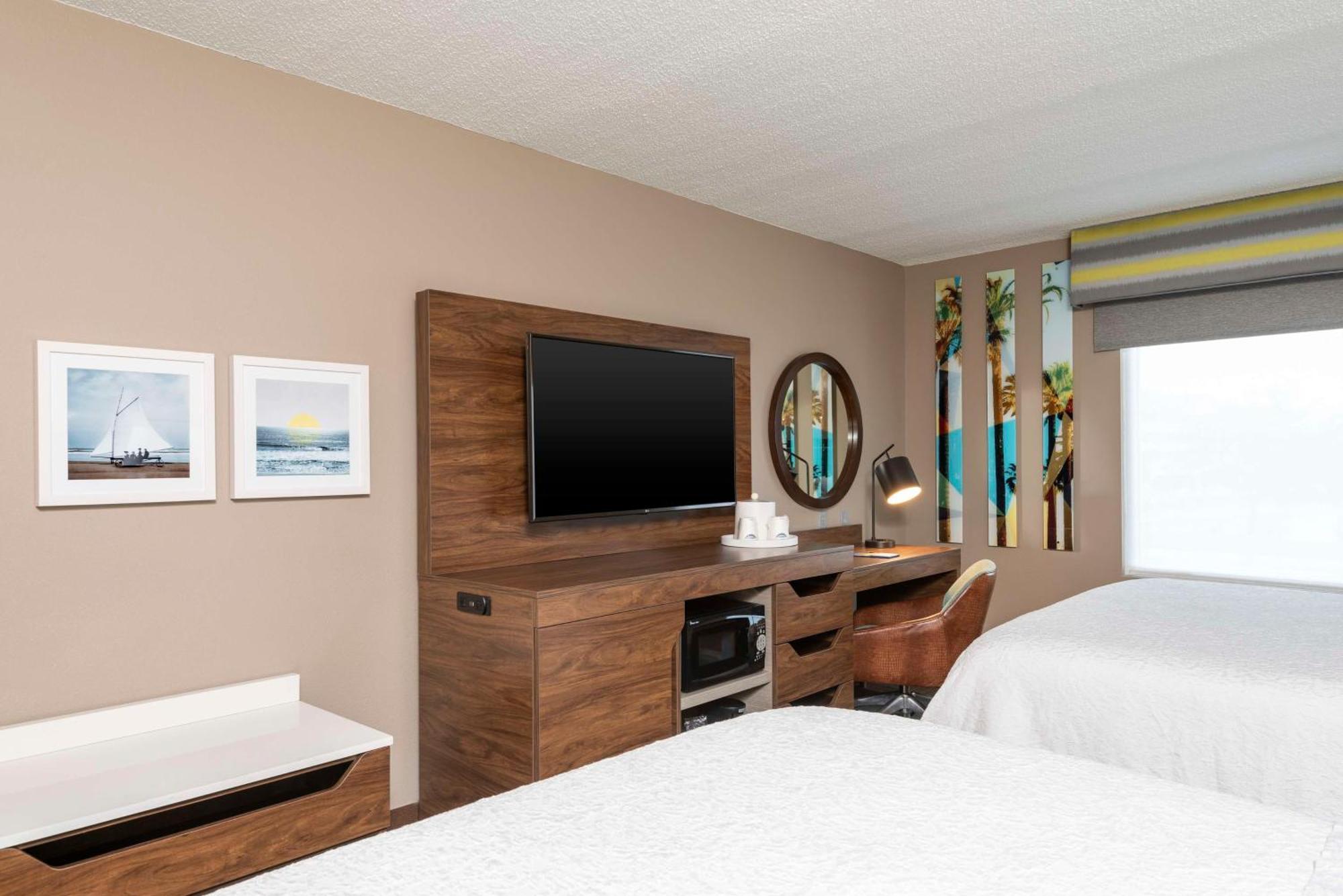 Hampton Inn & Suites Fort Myers-Colonial Boulevard מראה חיצוני תמונה