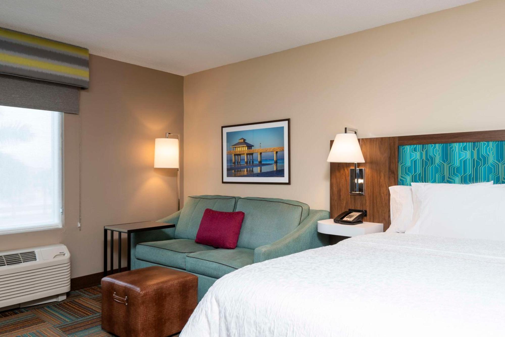 Hampton Inn & Suites Fort Myers-Colonial Boulevard מראה חיצוני תמונה