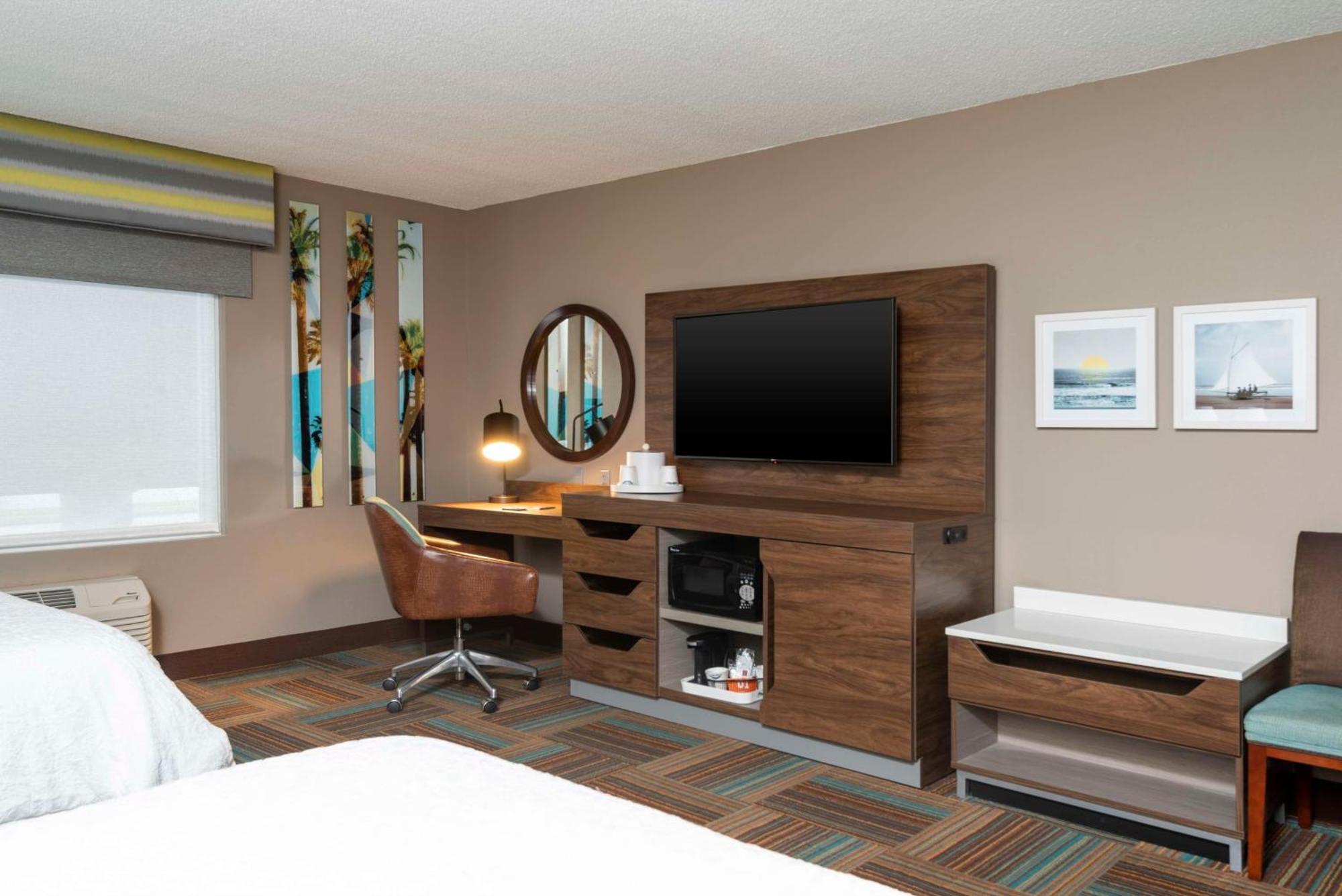Hampton Inn & Suites Fort Myers-Colonial Boulevard מראה חיצוני תמונה