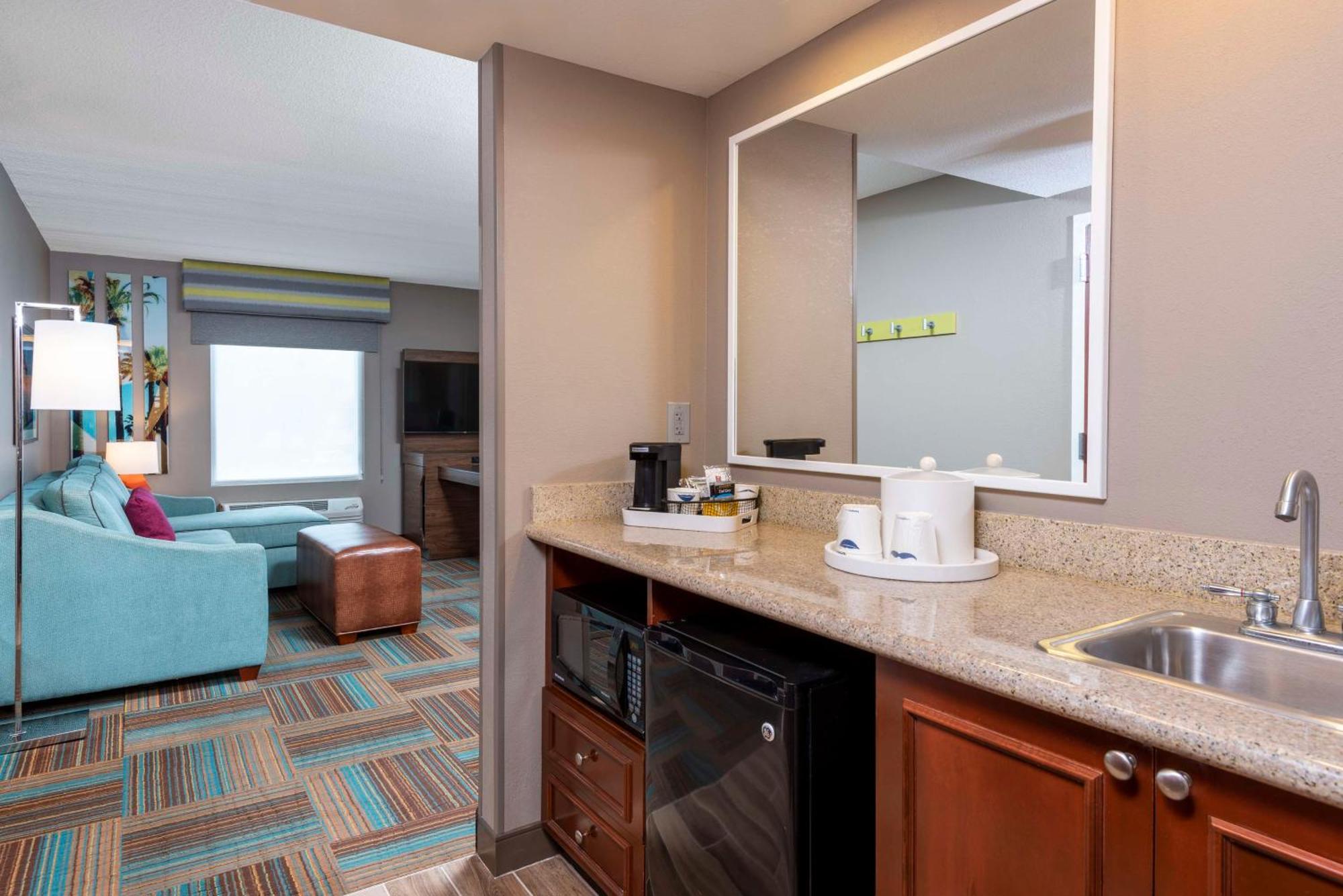 Hampton Inn & Suites Fort Myers-Colonial Boulevard מראה חיצוני תמונה