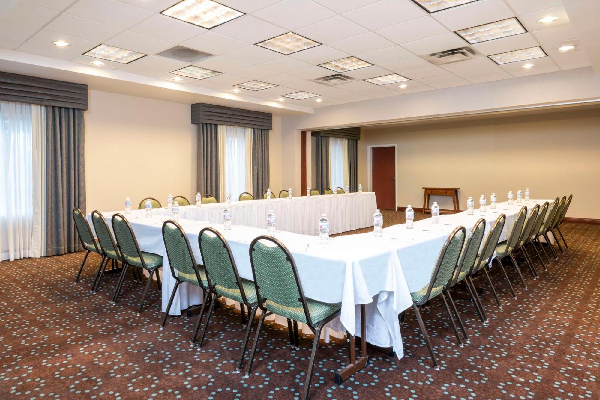Hampton Inn & Suites Fort Myers-Colonial Boulevard מראה חיצוני תמונה