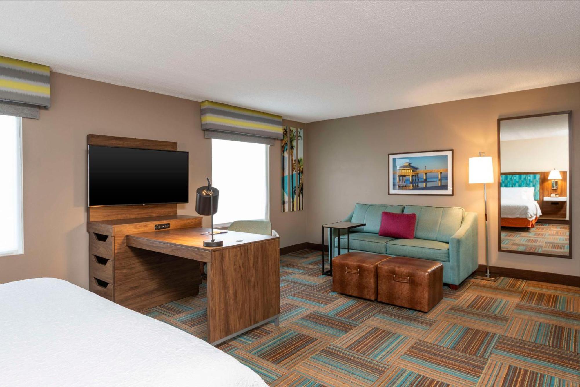 Hampton Inn & Suites Fort Myers-Colonial Boulevard מראה חיצוני תמונה