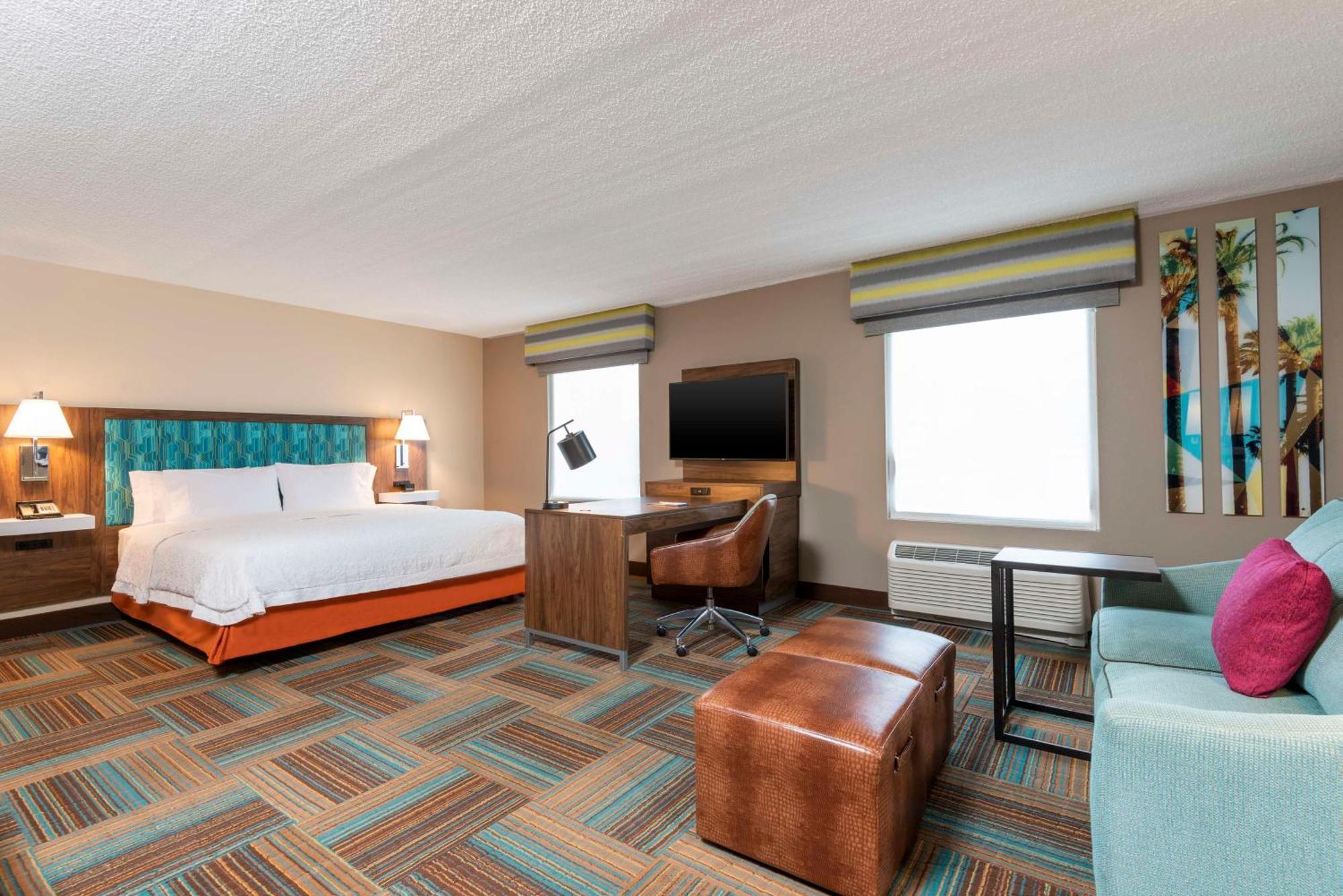 Hampton Inn & Suites Fort Myers-Colonial Boulevard מראה חיצוני תמונה